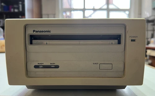 MODEL NO. LF-9000E Magneto Optical Drive Scsi Drive