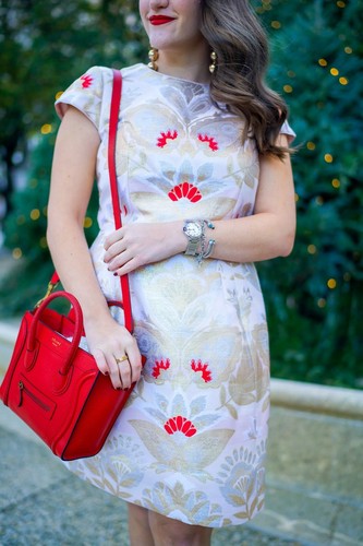 Nuevo con etiquetas Vestido Ted Baker Islaay Reino Unido 12 Crema Rubor Dorado Floral Exquisito con bolsillos - Imagen 5 de 12