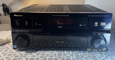 Pioneer Elite VSX-84TXSi audio/video multi-channel receiver.