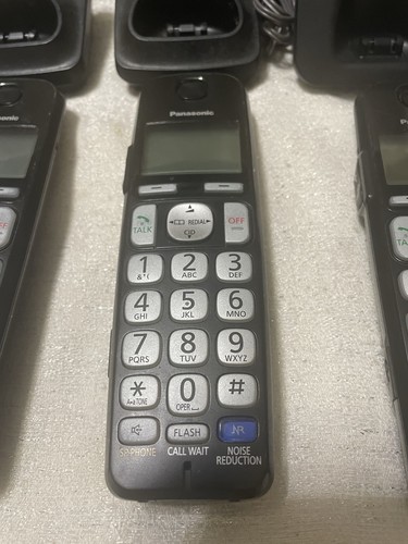 Panasonic KX-TGE260 Bluetooth Cordless Phone System 4 Handsets & Bases Untested - Zdjęcie 9 z 20
