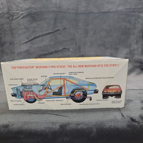 MPC Fire Fighter 1974 Ford Mustang II Pro Stocker 1/25 Model Kit Open Complete - Picture 2 of 5