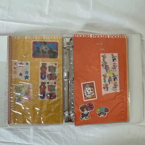 Vintage 1980er Small World BINDER Vinyl Herzen Buch mit Aufklebern - Bild 6 von 20