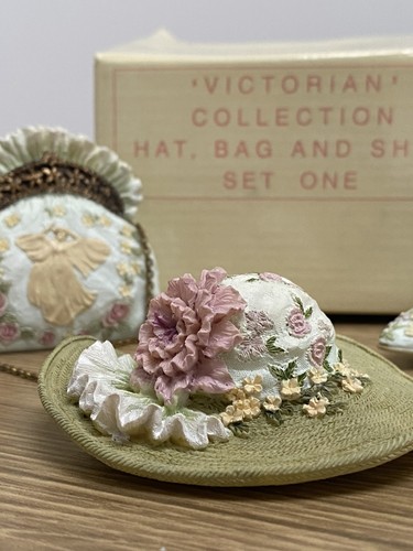 Avon Victorian Collection Hat, Bag & Shoe “Set One” NEW - Picture 2 of 4