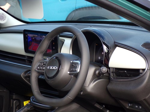 2025 Fiat 600 600 La Prima 1.2 136hp Hybrid Edct-6 HATCHBACK Petrol/Electric Hyb - Picture 19 of 24