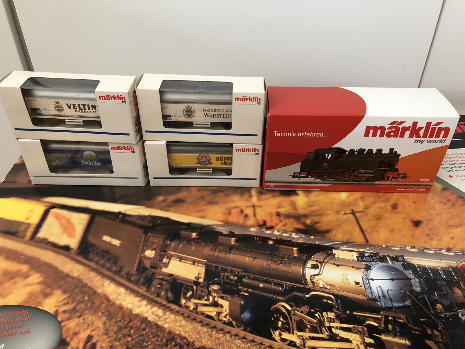 Märklin Baureihe 81 Digital, Neu mit 4 Bierwagen Märklin Baureihe 81 Digital, Neu mit 4 Bierwagen