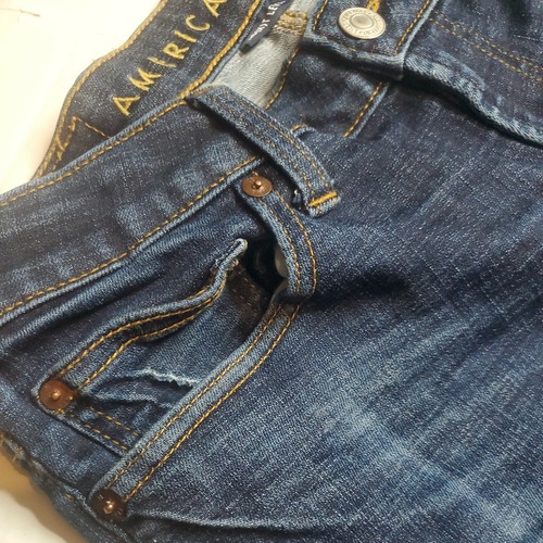 American Eagle Next Level Flex schmale gerade Herrenjeans mit Distressed Seat Gr. 30x34 - Bild 9 von 9
