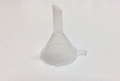 3 Pack Mini Plastic Funnel 1.5”x1.23”x.17” Transfer Liquid Dry Goods Spices Gold - Picture 3 of 3