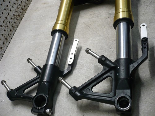TRIUMPH 05-07 05 SPEED TRIPLE 1050 FRONT FORK SUSPENSION TRIPLE TREE SHOCK SET - Imagen 14 de 21