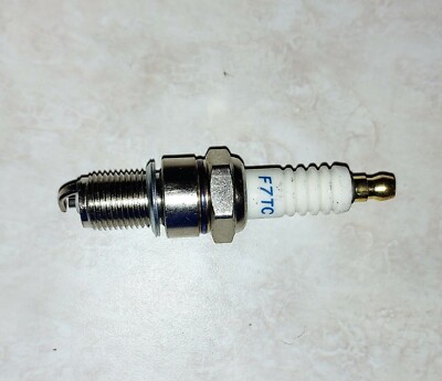 F7TC Spark Plug For Honda GX120 GX160 GX200 GX240 GX270 GX340 GX390 Generator