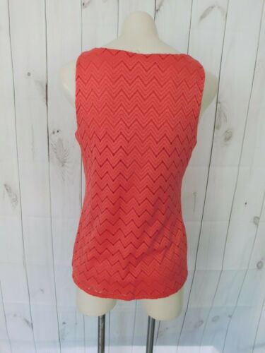 Top sin mangas Banana Republic rosa coral liso Chevron con superposición de encaje - talla M - Imagen 4 de 4