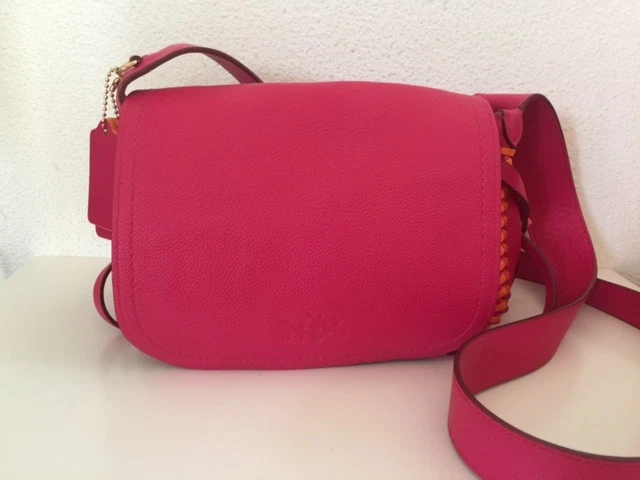 Bolso Bandolera Coach Dakotah Rosa Neón Rubí Latigazo Cervical F35714 Cuero $495