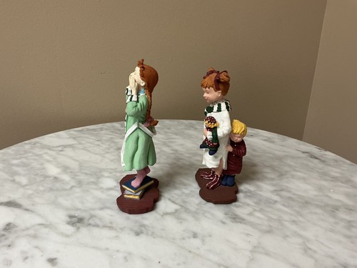 Dept 56 All Through The House Sarah Kate And Andy + Elizabeth Spies Santa - Picture 5 of 5