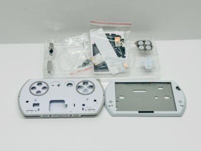 SONY - PSP go ホワイト ジャンク 新品交換用液晶付き SONY - PSP go ホワイト ジャンク 新品交換用液晶付きの通販 by