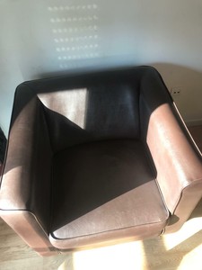 Fauteuil cuir marron