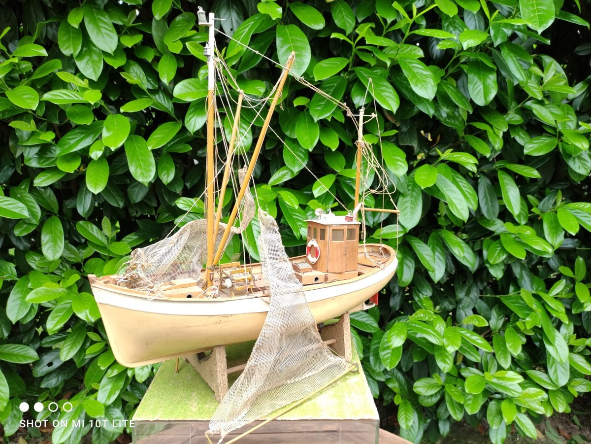 GRAUPNER 2141 Krabbenkutter KRABBE TÖN 12 Fischkutter