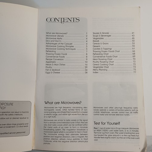 Vintage SHARP CAROUSEL MICROWAVE COOKBOOK 1983 Paperback, Recipes - Picture 4 of 4