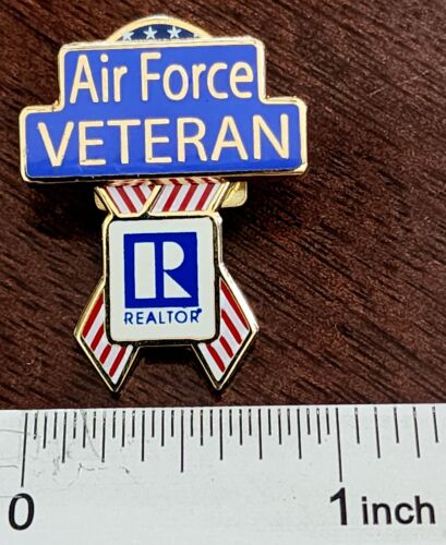 Pin de agente inmobiliario veterano de la Fuerza Aérea - Metal - Pin magnético trasero - Nunca usado - Raro - Imagen 2 de 5
