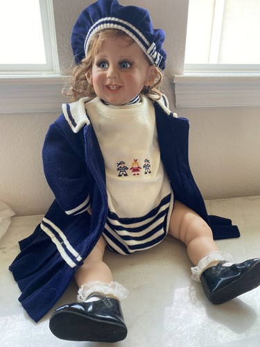 RARO - Muñecas Reliquia Preciosas Colección Fayzah Spanos "Feliz" CHICA MARINERA 26' - Imagen 2 de 11