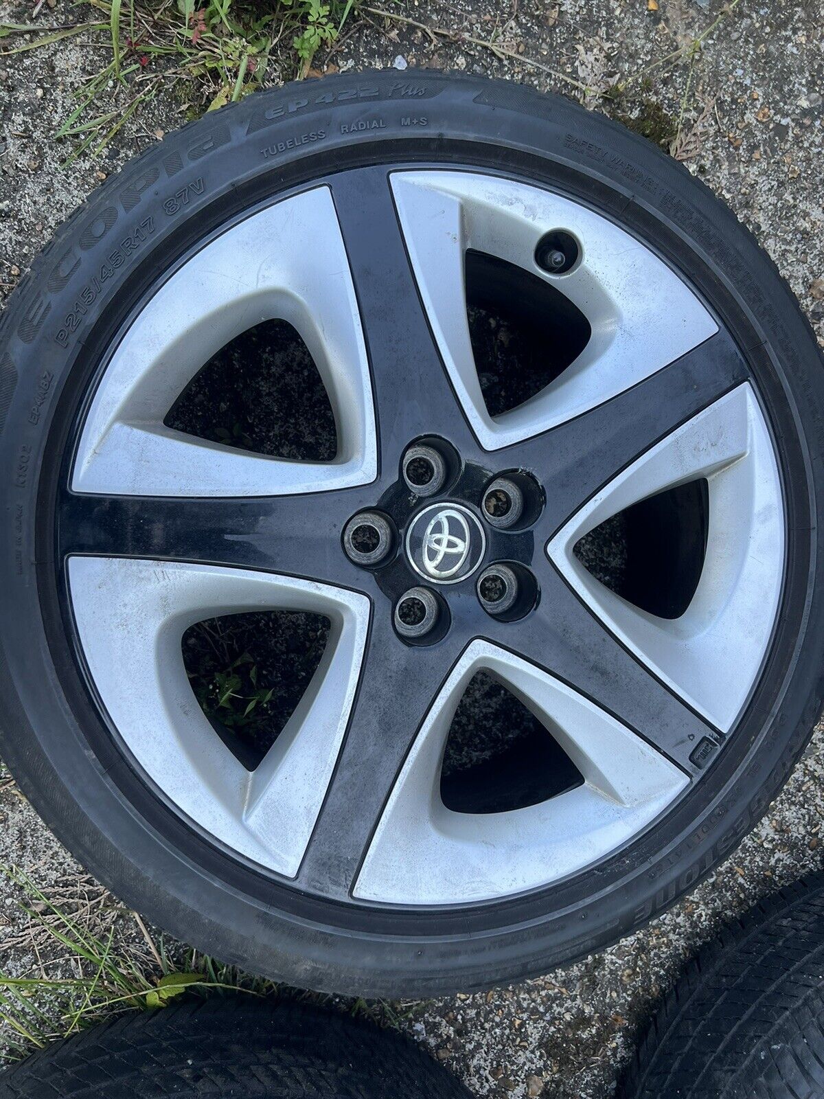 Picture 4 of 11