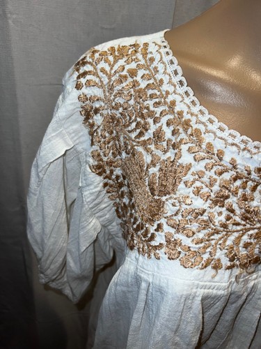 VINTAGE OAXACAN TOP ~ Off White Embroidered Mexican Peasant Hippie Blouse Size M - Picture 5 of 12