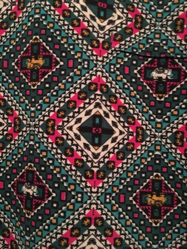 ❤️Vestido LuLaRoe Carly ~ XXS ~ Rosa Teal Verde Off White Patrón Elefante Azteca❤️ - Imagen 1 de 3