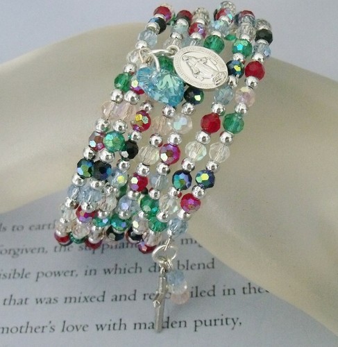 New Memory Wire Crystal Beads Heart Catholic Miraculous Medal Crucifix Bracelet - Picture 8 of 12