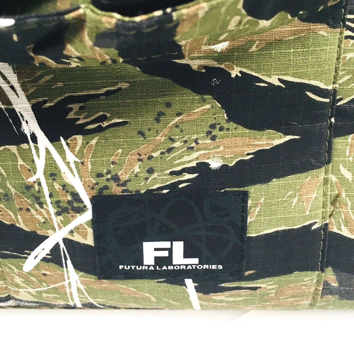 FUTURA 2000 LABORATORIES HELMET / TOTE BAG & POUCH TIGER STRIPE