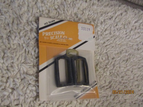 Precision Scale HO Diaphragms 1 Pair with Metal Backings NOS 33124