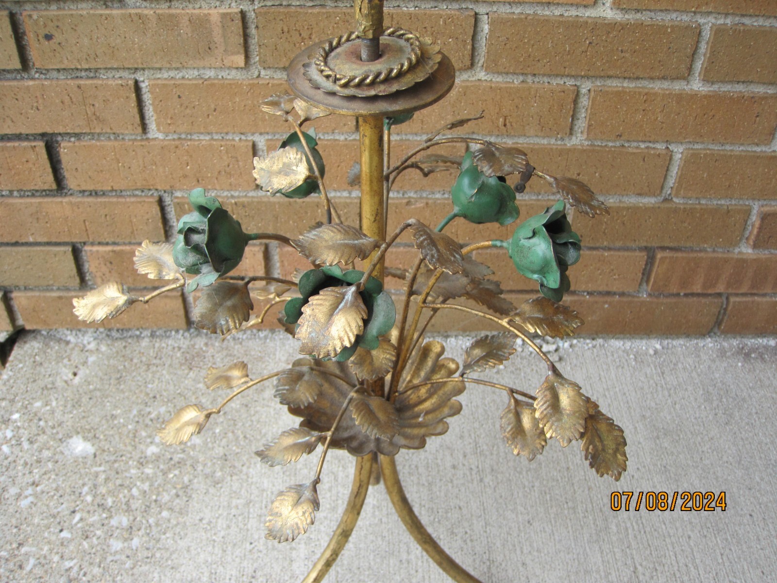 Picture 2 of 6