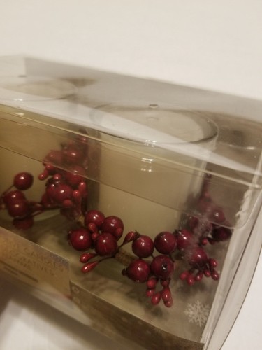 New - Set of 2 Flameless Votive Candles - White Candles with Red Berries - Picture 2 of 6