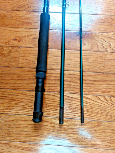 SHAKESPEARE 3 PC. 8' 0" ( 2.44M ) FLY FISHING ROD SKP8056-3 #5 / 6 WT. FLY LINE - Picture 3 of 7