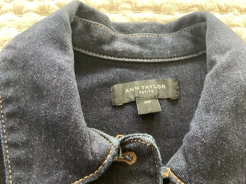 Ann Taylor XS Petite Fitted Denim Jacket 21” Long, Long Sleeves Dark Wash - Picture 7 of 8