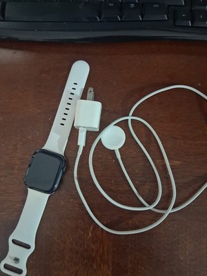 Apple Watch Series 8 45mm Midnight Aluminum Case White Sport Band GPS + Cellular
