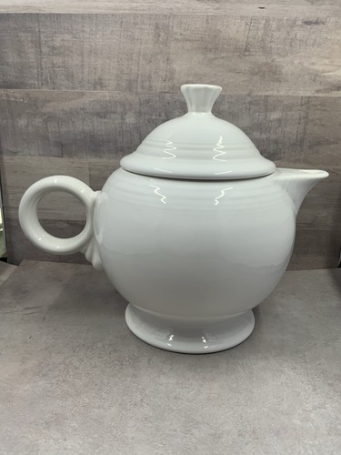 Vintage Fiestaware Warner Bros Tweety Large White Tea Pot DE-WICIOUS 1994 - Picture 9 of 22
