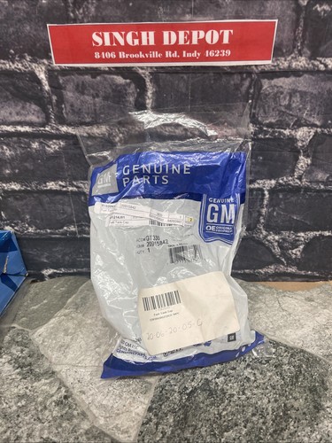 New GM 20915842 GT330 Gas Tank Cap Silverado Sierra Avalanche *FREE SHIP*