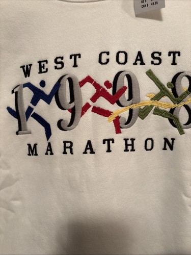 Hollister West Coast weißer Hoodie "Marathon 1998" Größe XL - bestickt. Neu Neu mit Etikett - Bild 2 von 4