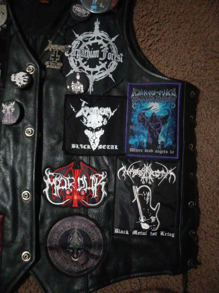 Chaleco original talla M EE. UU. Bandas de metal negro hechas de cuero puro Unik Ultra  Foto 3 de 4