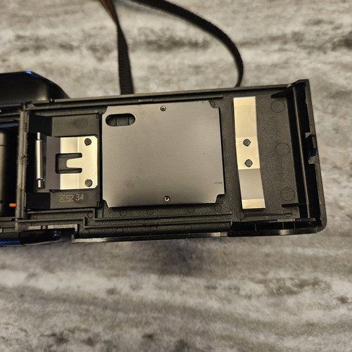 Canon Sure Shot 38mm 2.8 Filmkamera Autoboy 35mm & Case - nur für Ersatzteile - Bild 6 von 12