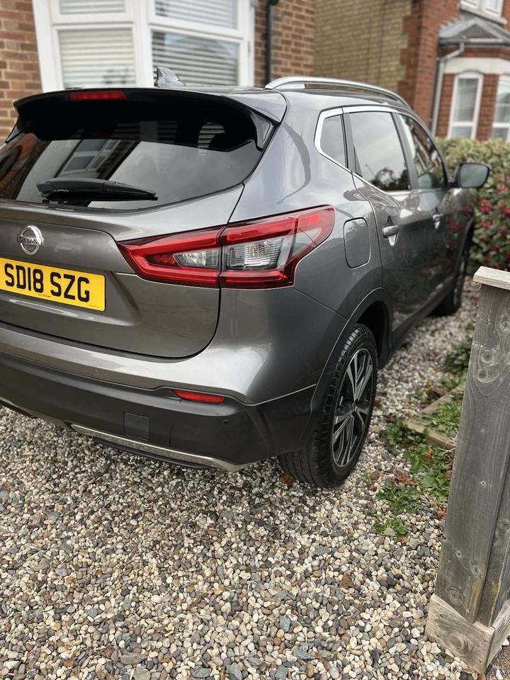 Nissan Qashqai 2018 Grey - Image 4 of 4