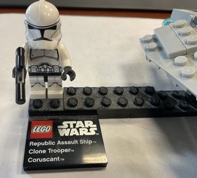 Lego Star Wars #75007 Republic Assault Ship w/Clone Trooper, assembled