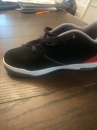 Heelys schwarz und rot Größe 6 Jugendliche mit Rollen Skaterschuhe gebraucht - Bild 4 von 15