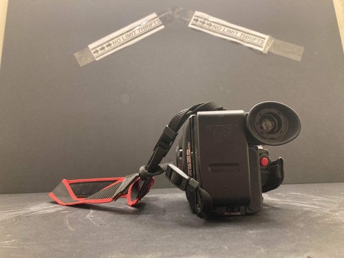 Vintage JVC Compact VHS GR-AX350 Film Video Camera Camcorder FOR PARTS ONLY - Imagen 3 de 5