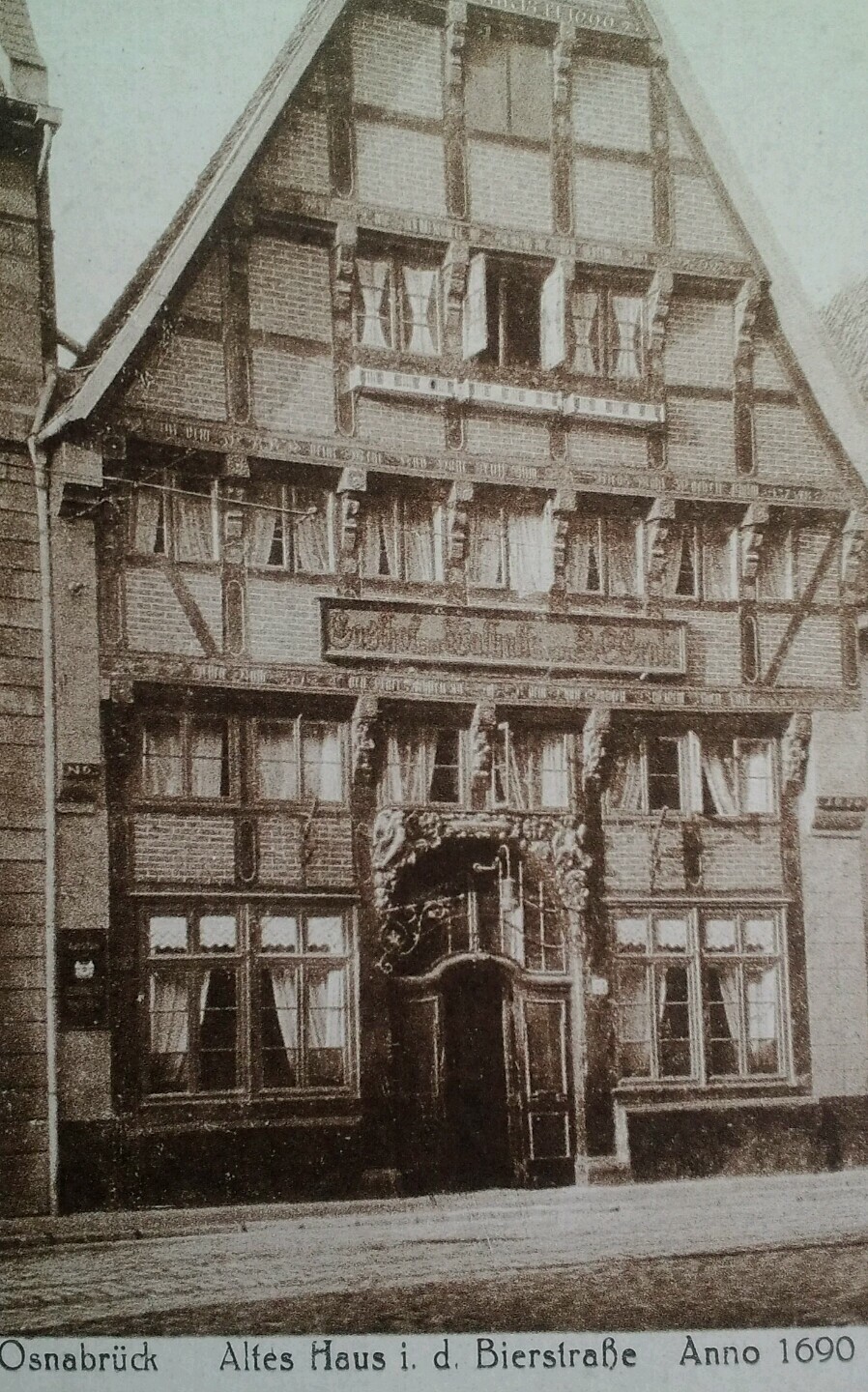 Picture 1 of 6