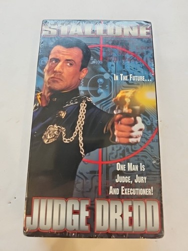 Judge Dredd VHS Sealed Hollowood Pictures 90s Sylvester Stallone R Rated.