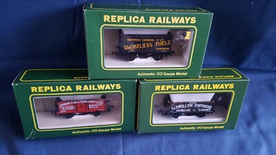 3 X REPLIKA ''00'' WAGGONS, 7 PLANKS LLEWELLYN & BOGNOR, COKE WAGON WHITWOOD MIB
