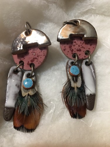Vtg Southwest Artisan Silver Plated Ceramic Feather Pierced Post Dangle Earrings - Picture 2 of 5