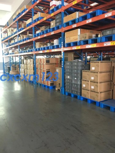 c/NEW LENZE Inverter E82ZAFAC010 - Picture 5 of 5