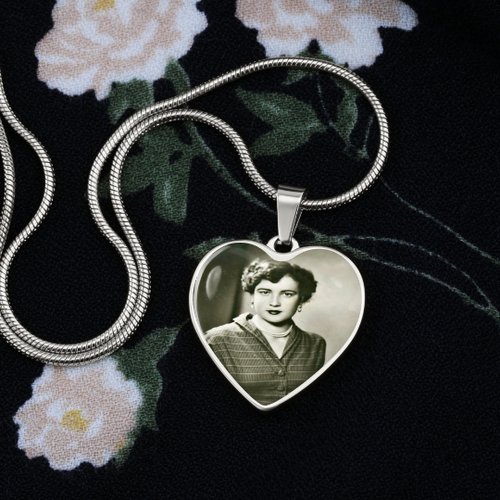 Personalized photo necklace, custom picture necklace, memorial necklace on card - Picture 6 of 7
