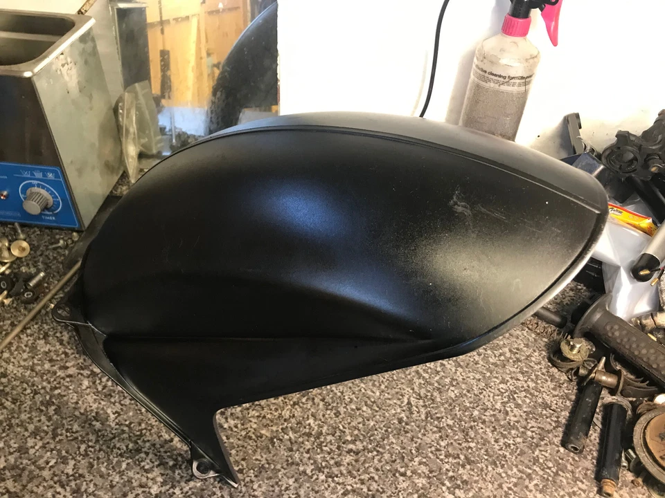 Guardabarros guardabarros abrazador rueda trasera plástico OEM Ducati 600SS 750SS 900SS OEM Foto 3 de 4