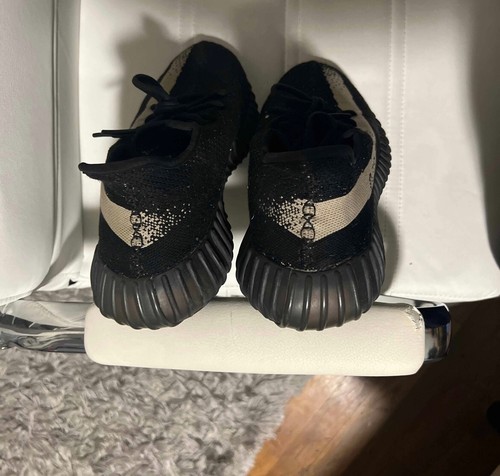 Size 11.5 - adidas Yeezy Boost 350 V2 Low Oreo - Picture 3 of 6